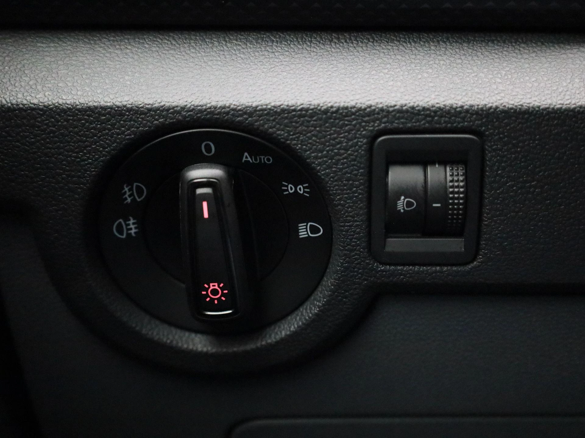 Volkswagen-T-Cross-image-26