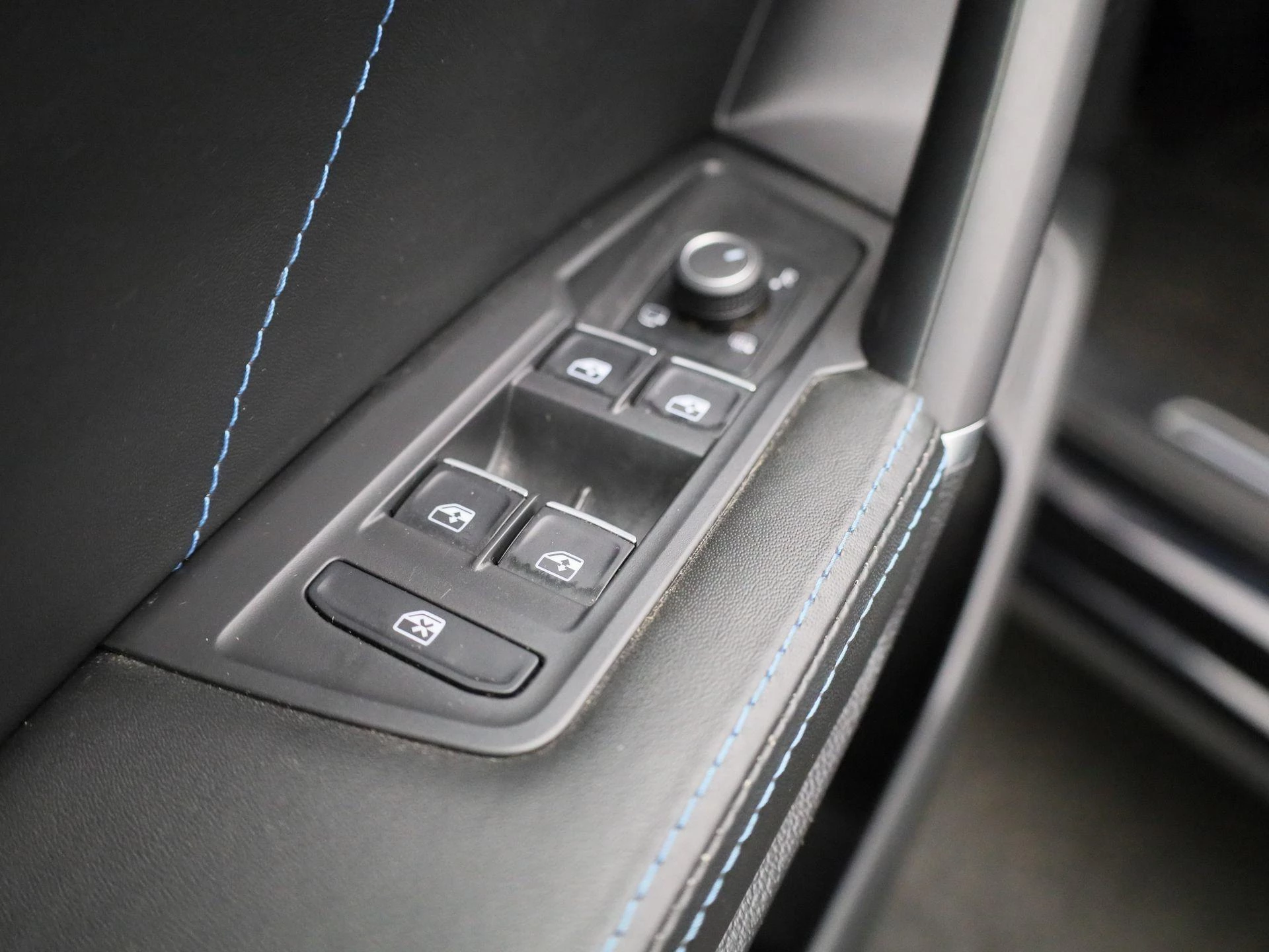 Volkswagen-Tiguan Allspace-image-29