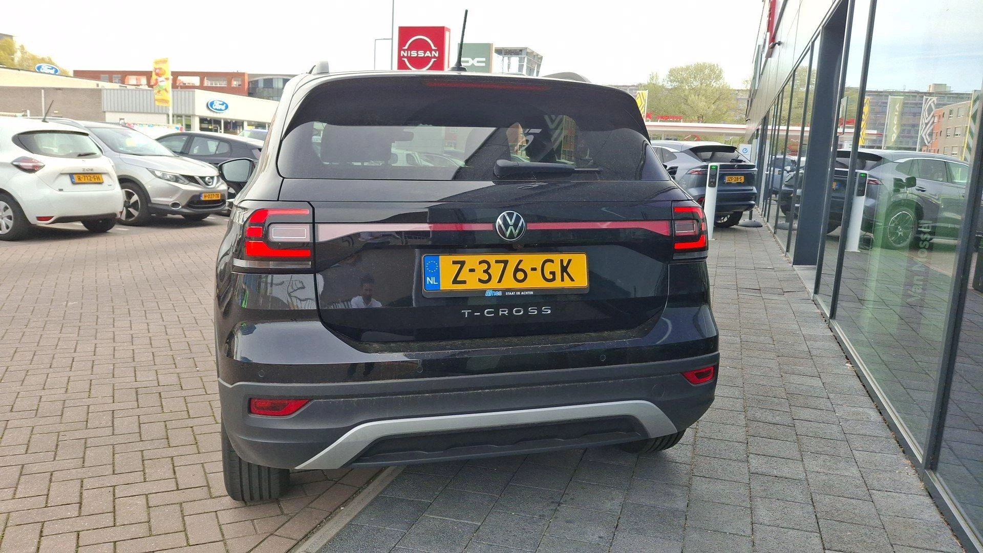 Volkswagen-T-Cross-image-7