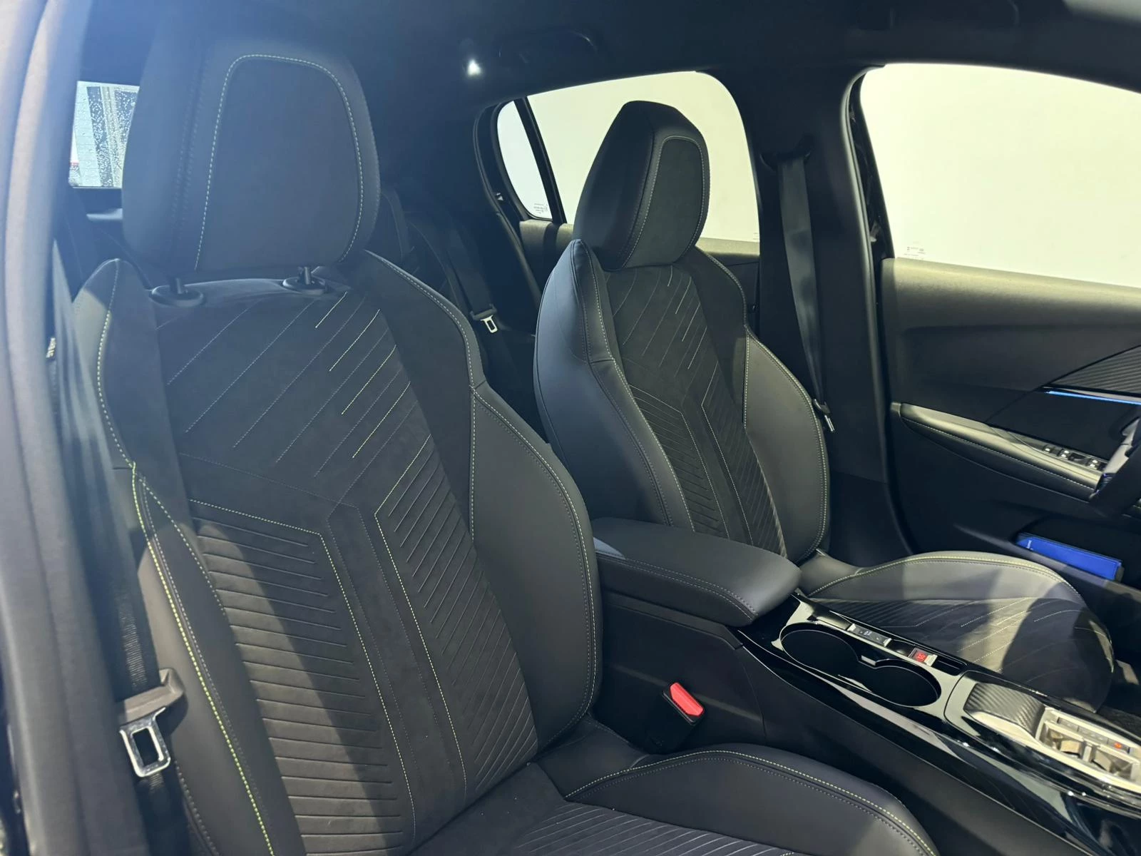 Peugeot-208-image-13