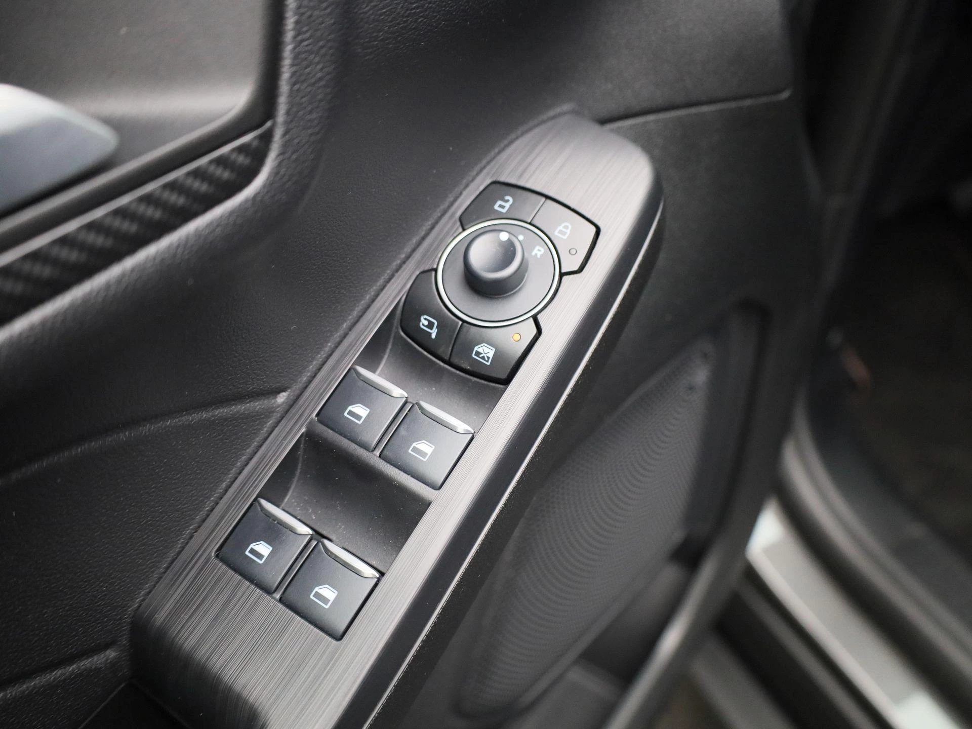 Ford-Kuga-image-30