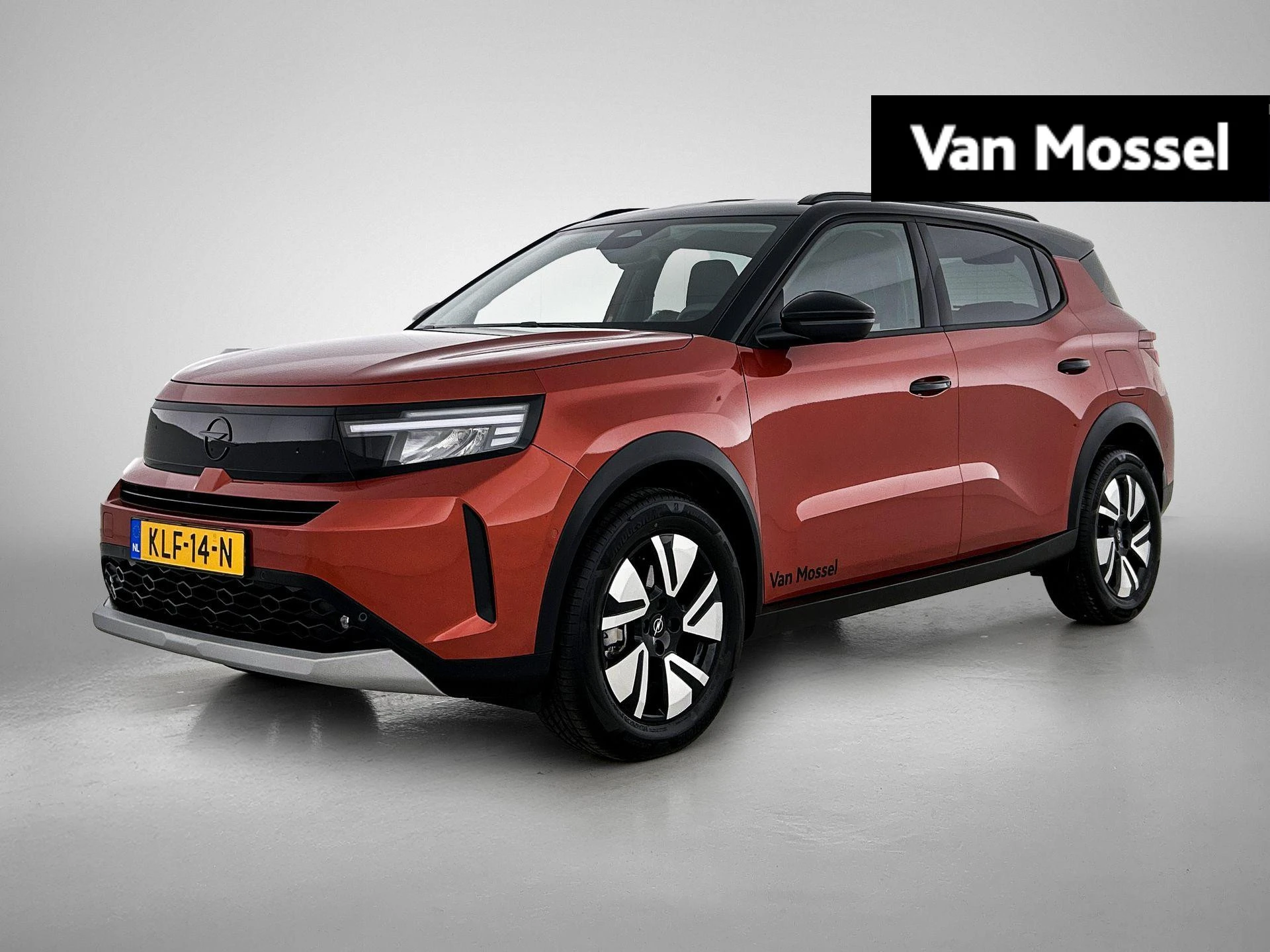 Opel-Frontera-image-0