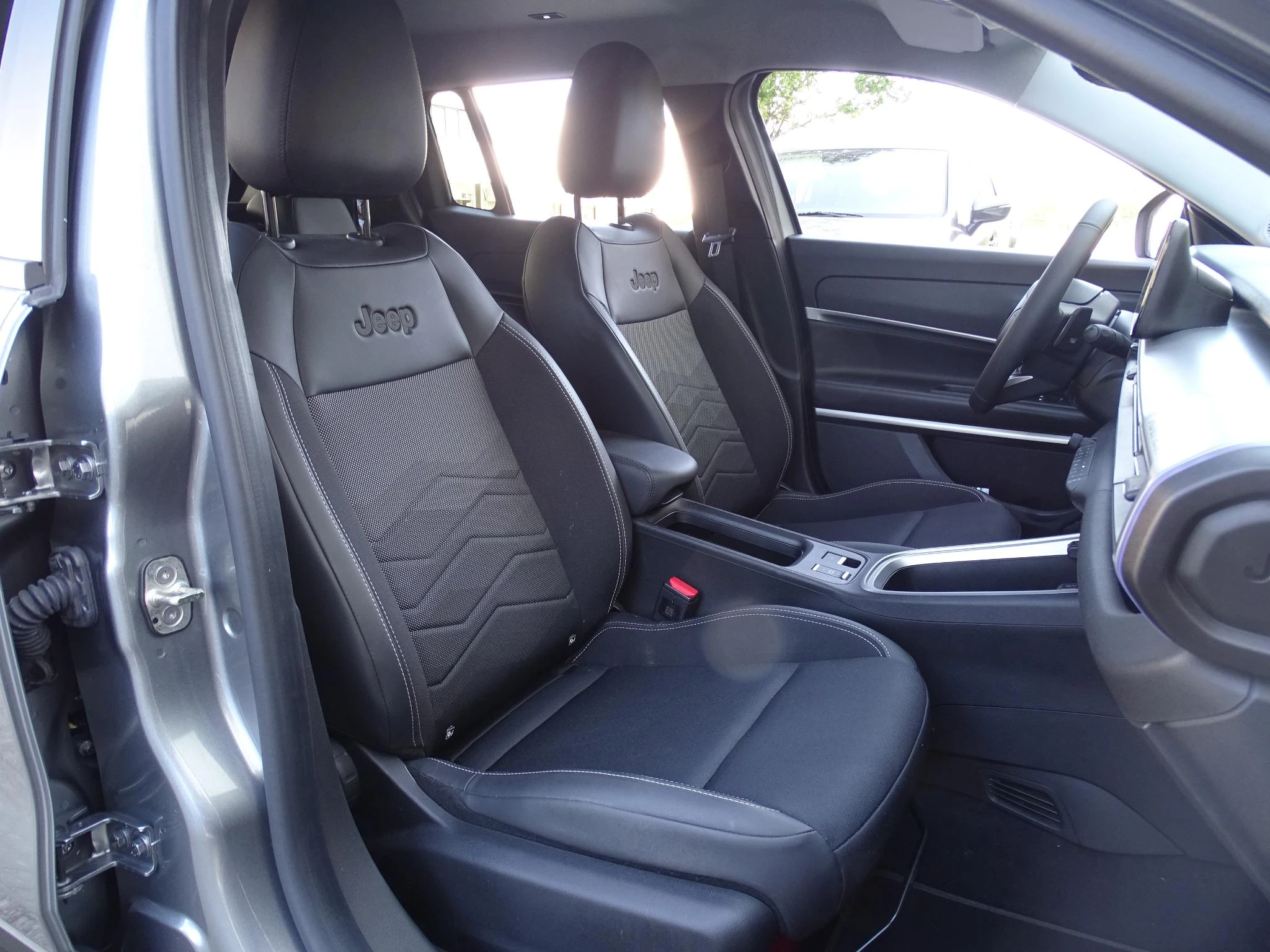 Jeep-Avenger-image-12
