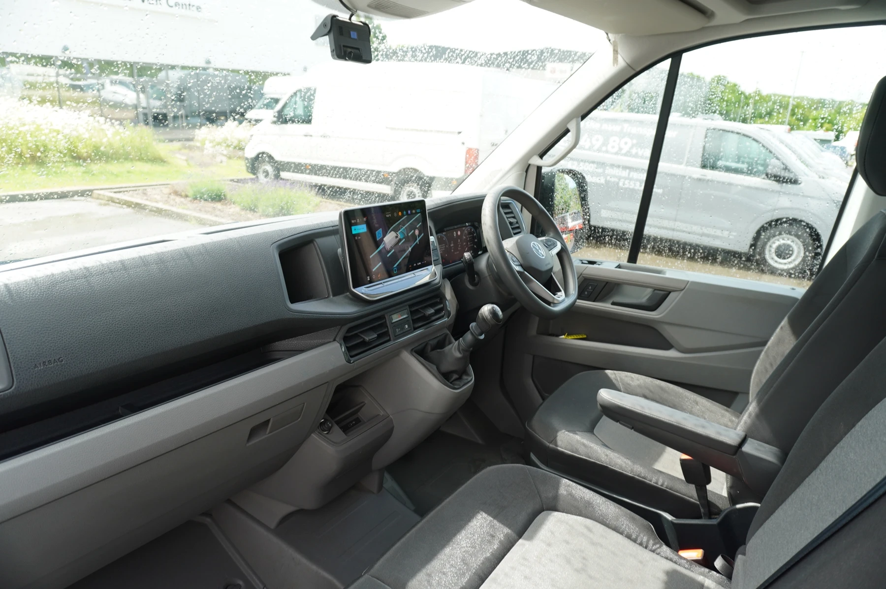 Volkswagen-Crafter-image-1