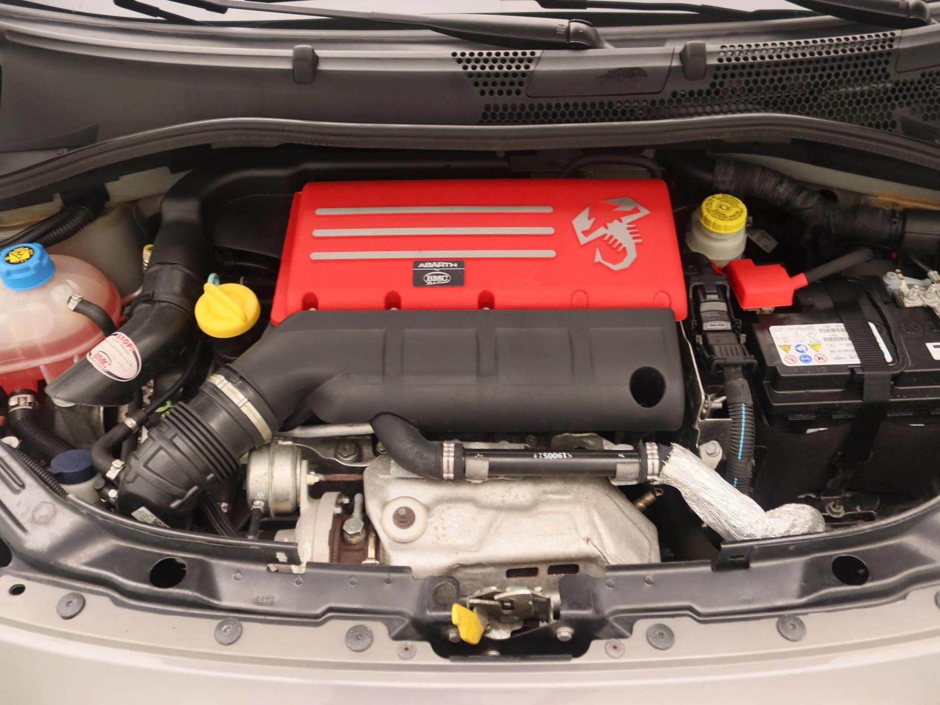 Abarth-595-image-23