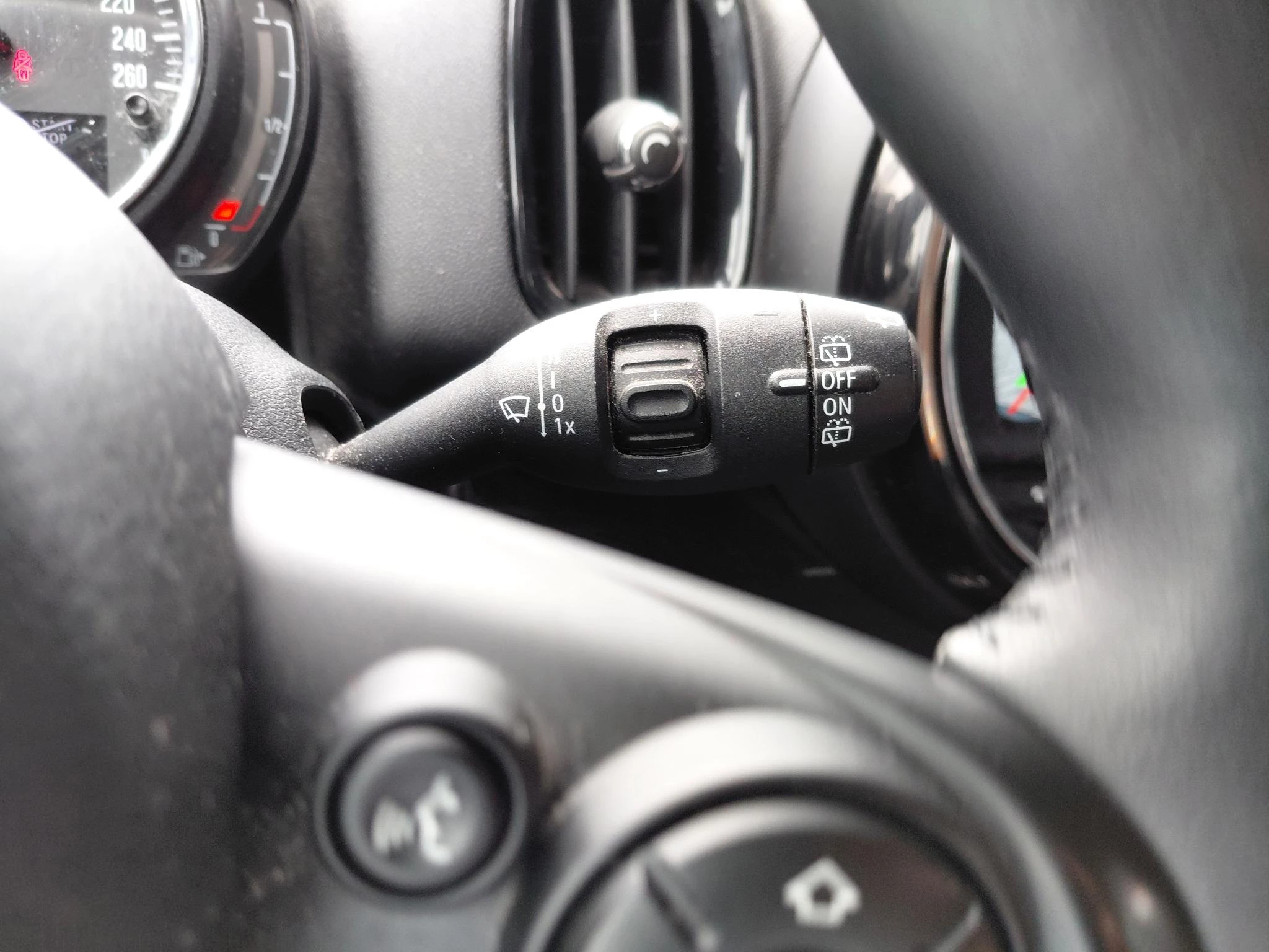 MINI-Countryman-image-21