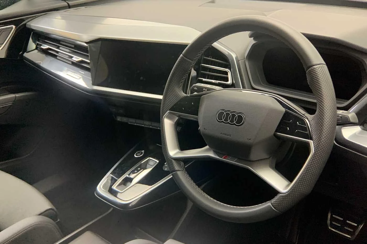 Audi-Q4 Sportback e-tron-image-5