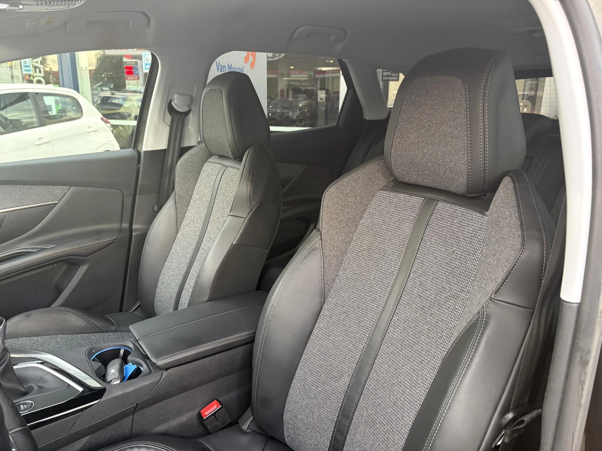 Peugeot-3008-image-9
