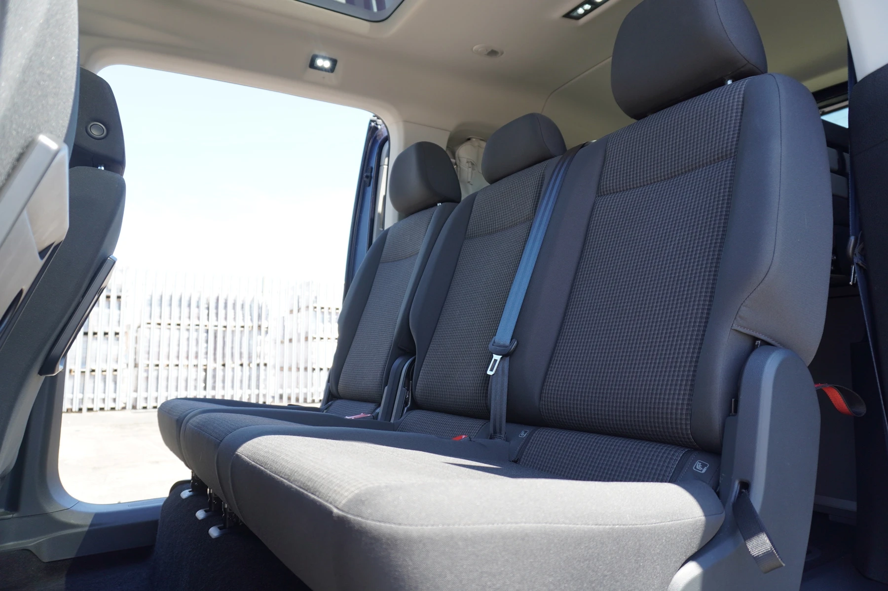 Volkswagen-Caddy-image-8