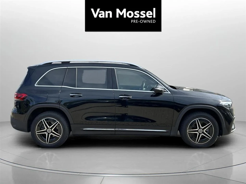 Mercedes-Benz-EQB-image-3