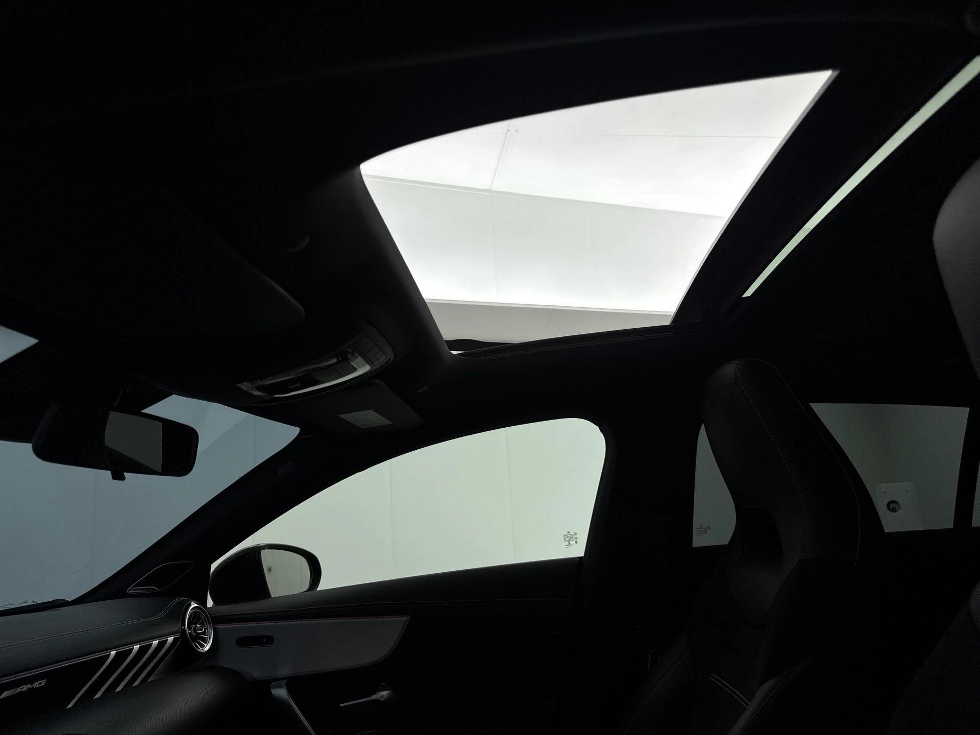 Mercedes-Benz-CLA-image-13