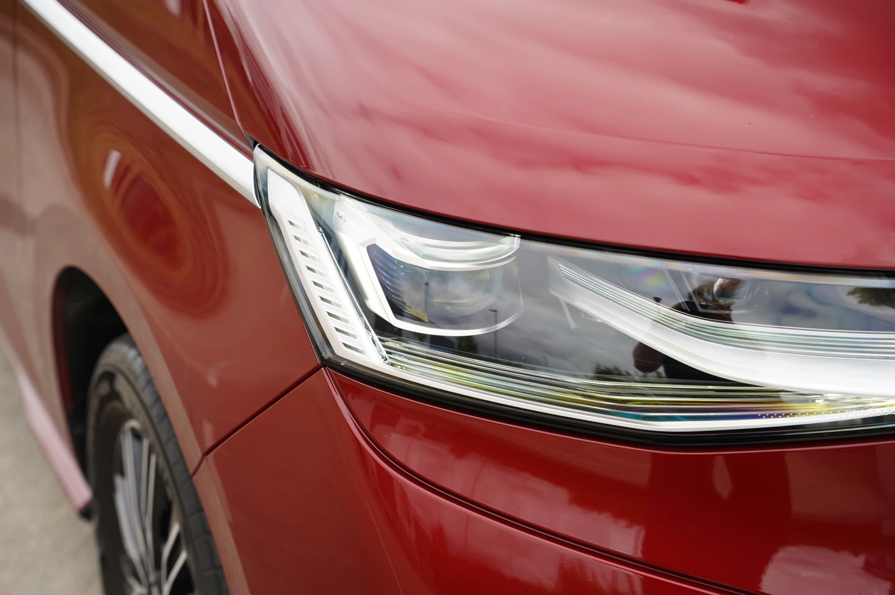 Volkswagen-Multivan-image-39