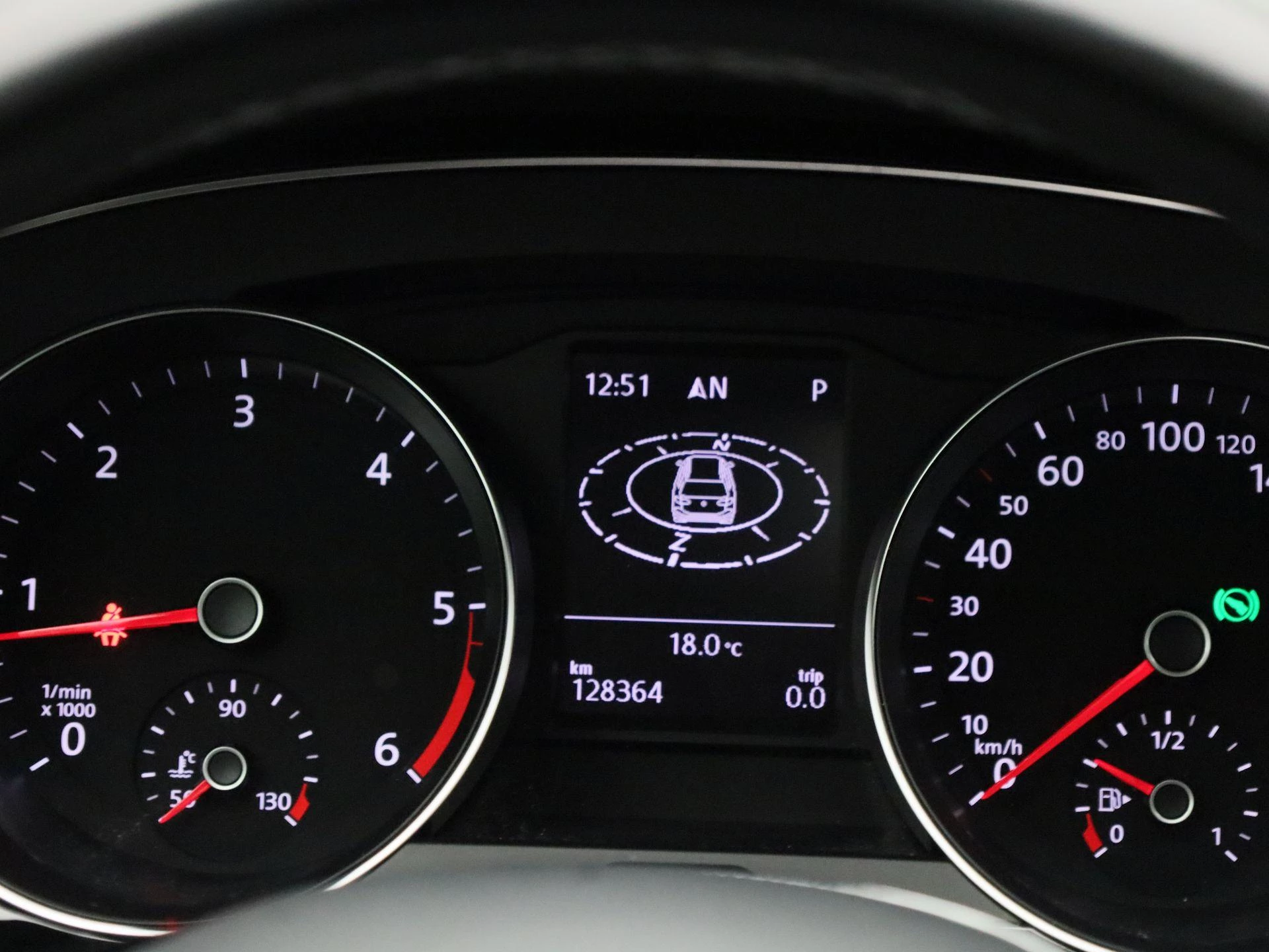 Volkswagen-Passat-image-7