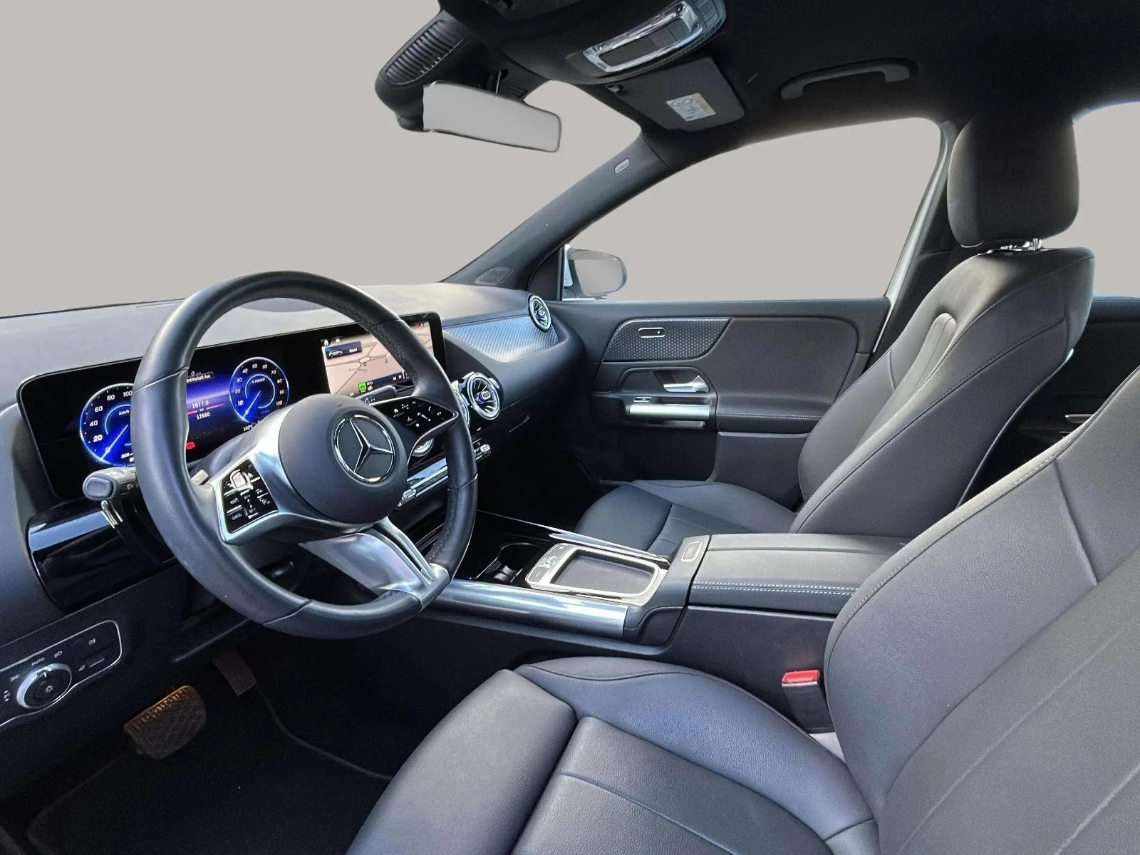 Mercedes-Benz-EQA-image-9