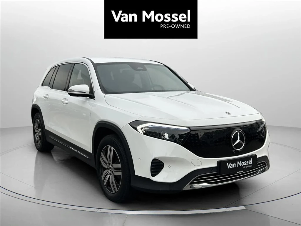 Mercedes-Benz-EQB-image-2