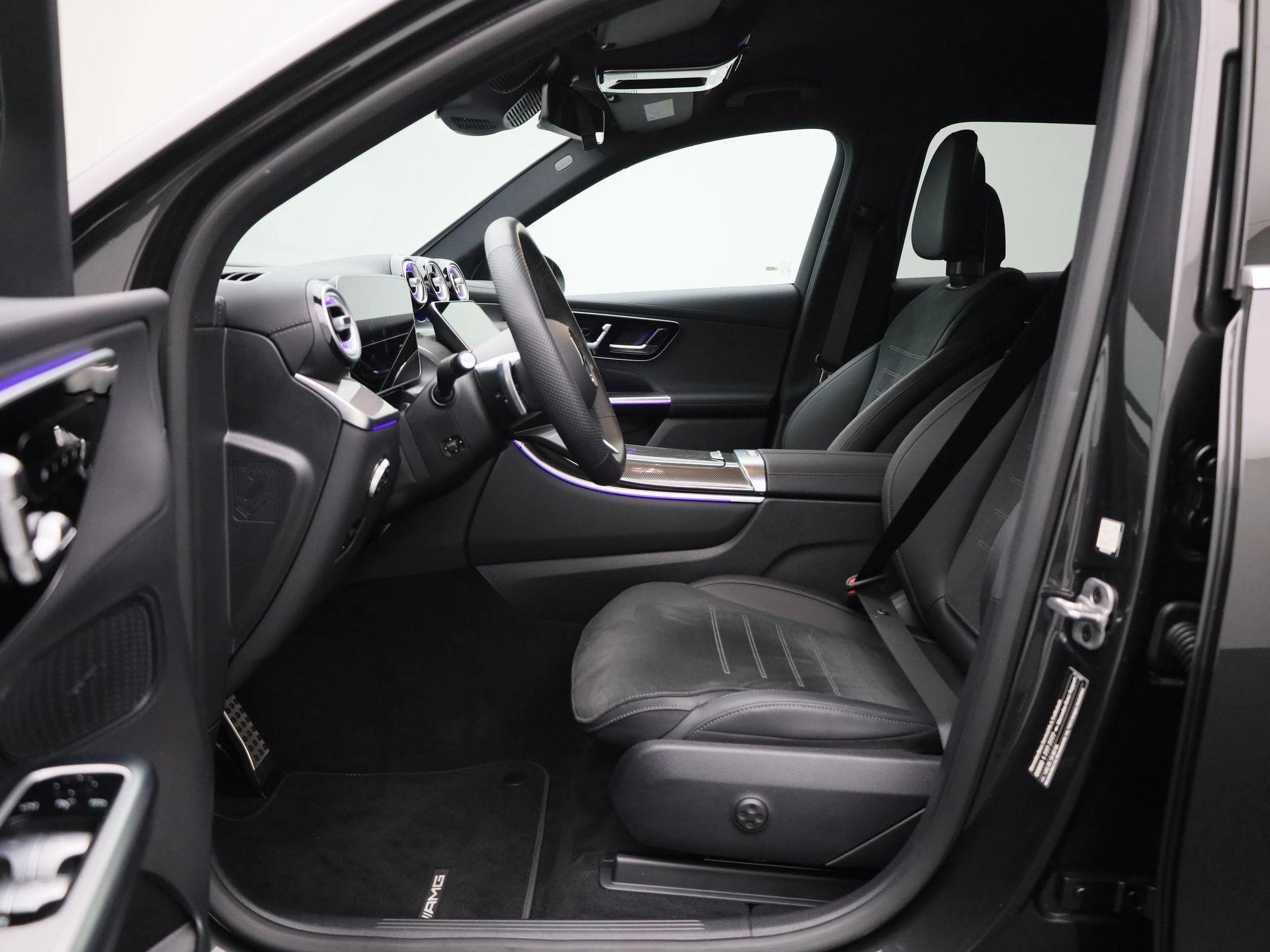 Mercedes-Benz-GLC-image-9
