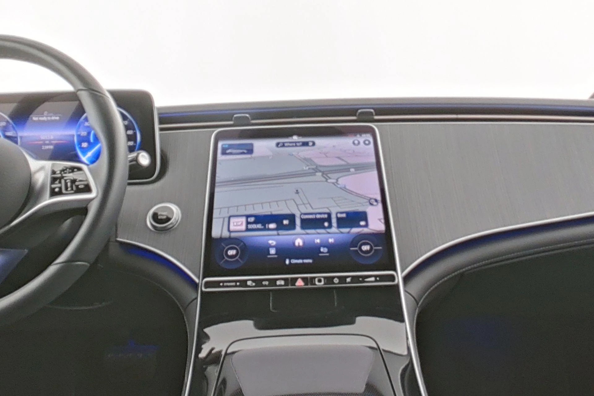 Mercedes-Benz EQE 300 Luxury Line + LEDER + TREKHAAK + CARPLAY + CAMERA +