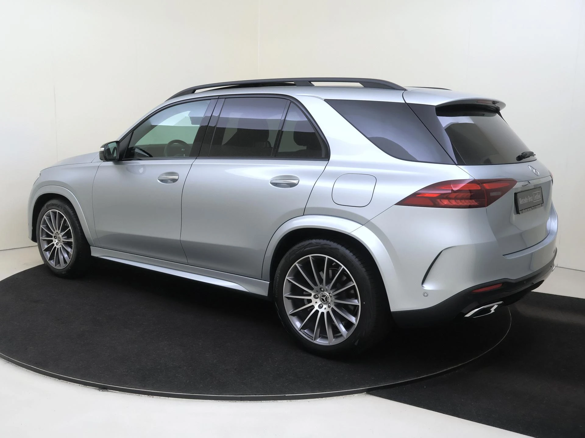 Mercedes-Benz-GLE-image-2