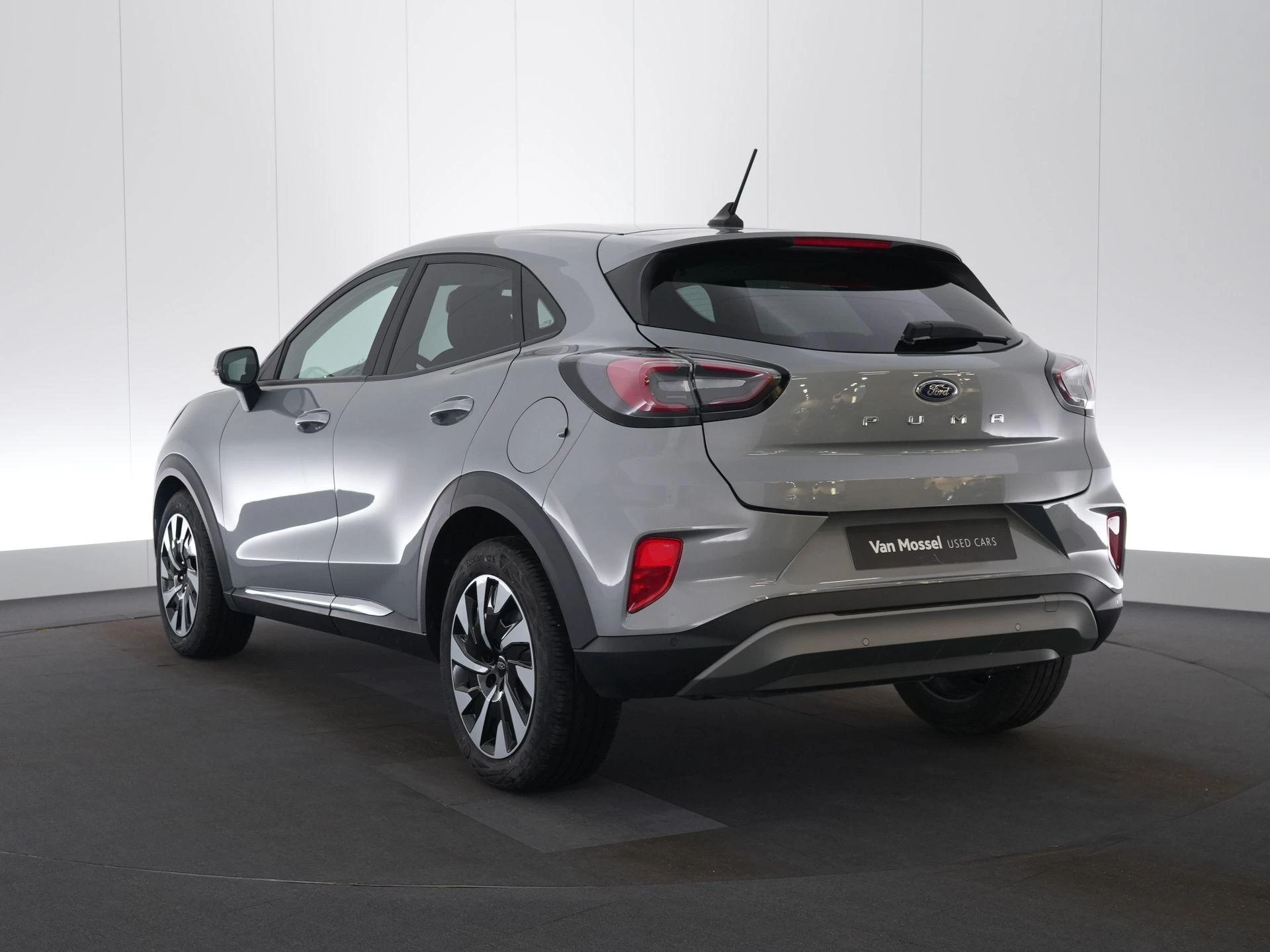 Ford Puma 1.0i Ecoboost mHEV 92kW Titanium