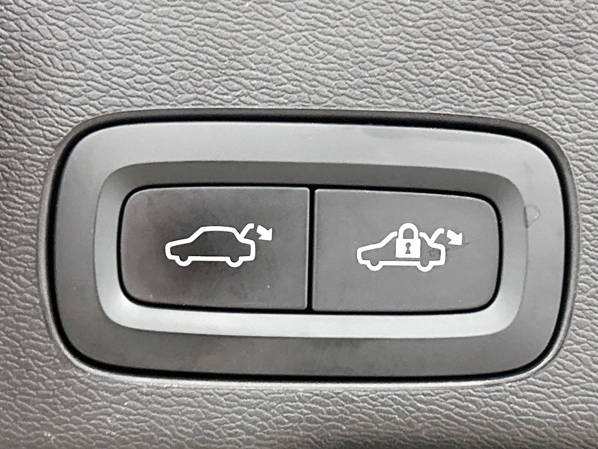 Volvo-XC60-image-25