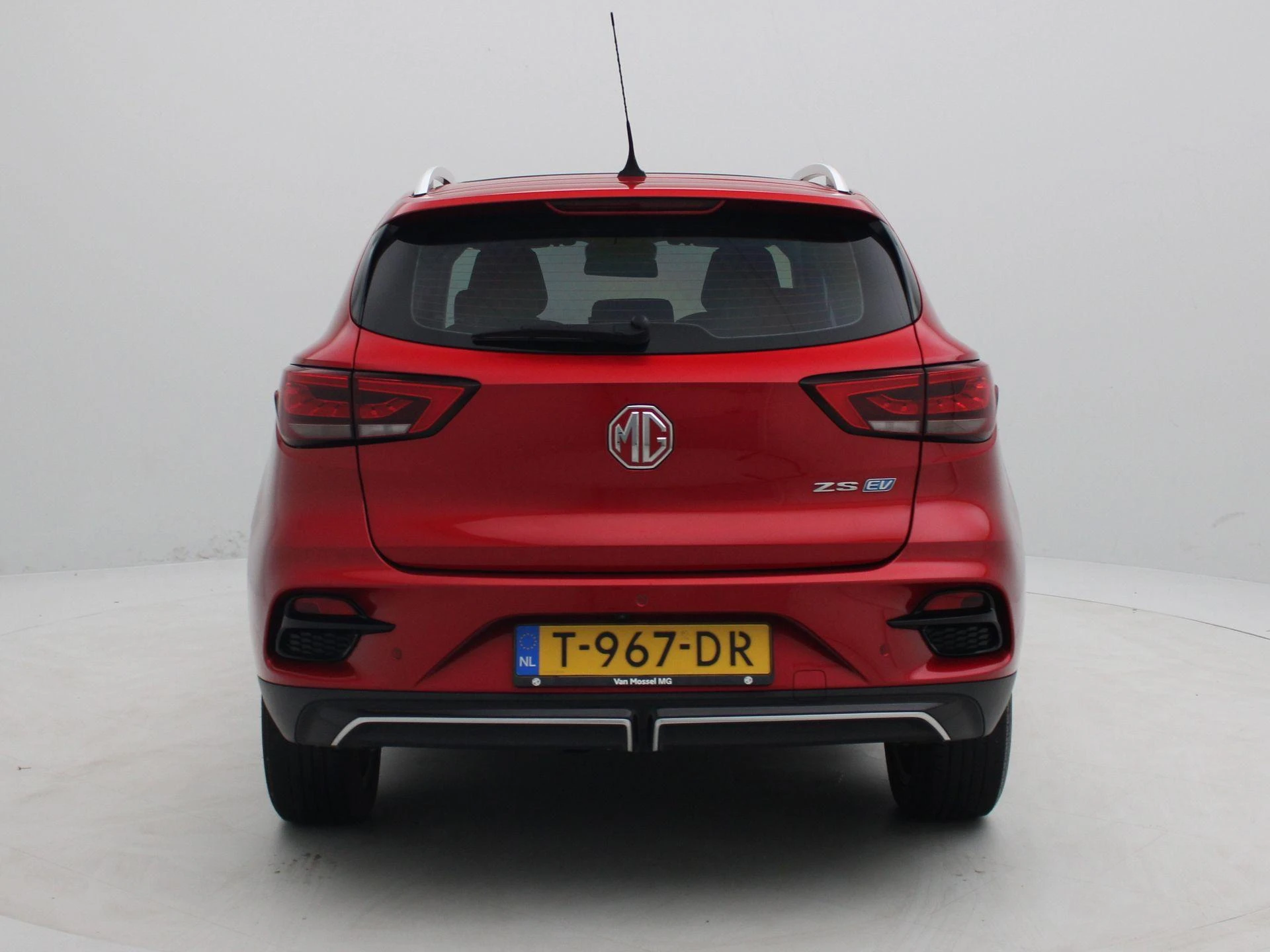 MG-ZS EV-image-4
