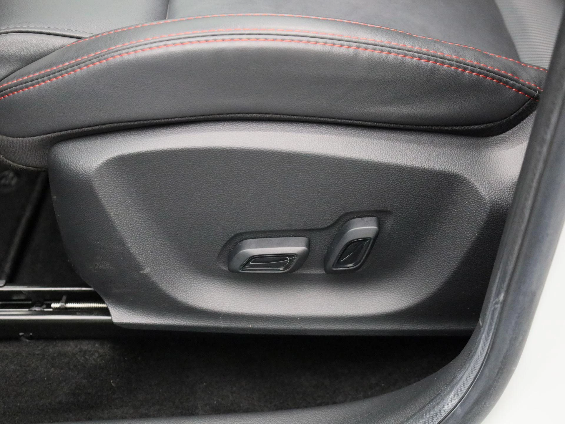 MG ZS EV Standard Range Luxury 50 kWh