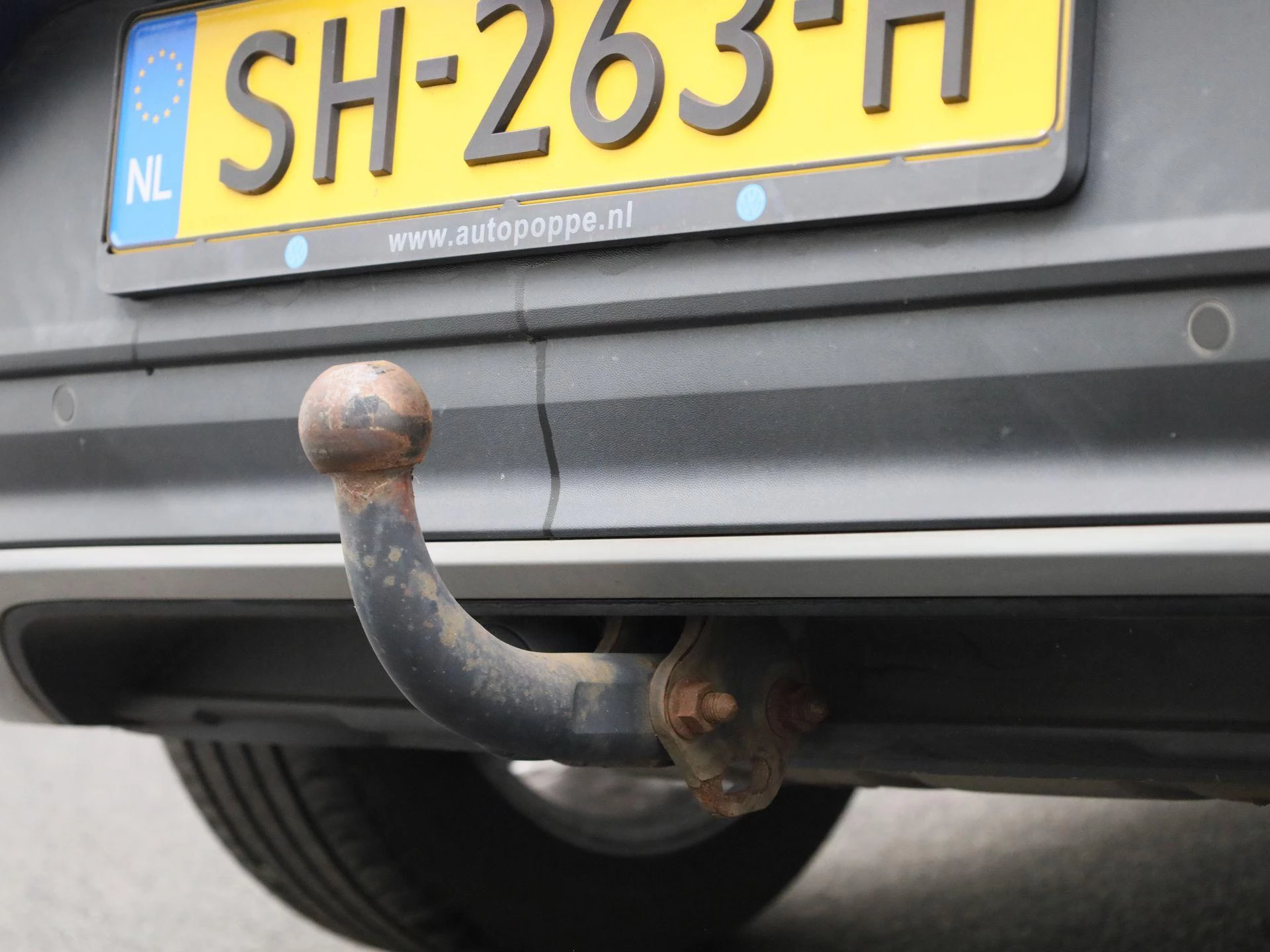 Volkswagen-T-Roc-image-13