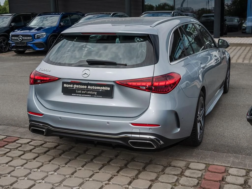 Mercedes-Benz-C-Klasse 300 d-image-5