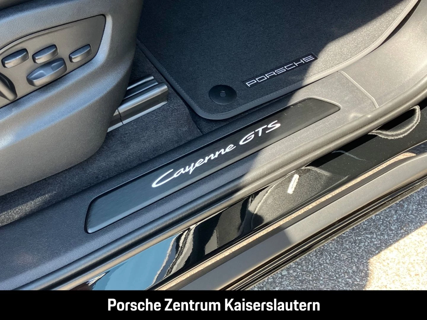 Porsche Cayenne GTS Coupe InnoDrive HA-Lenkung Head-Up gts