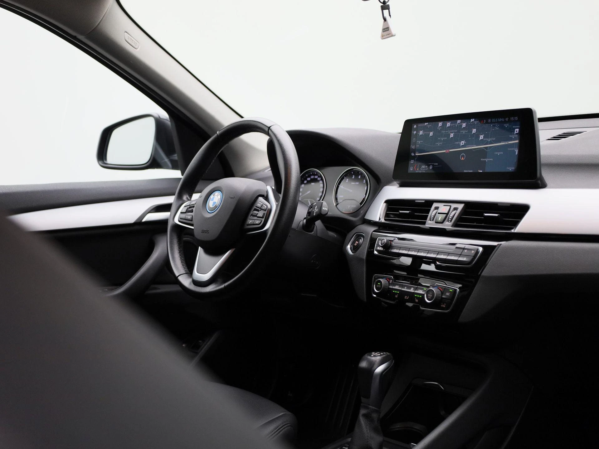 BMW-X1-image-34