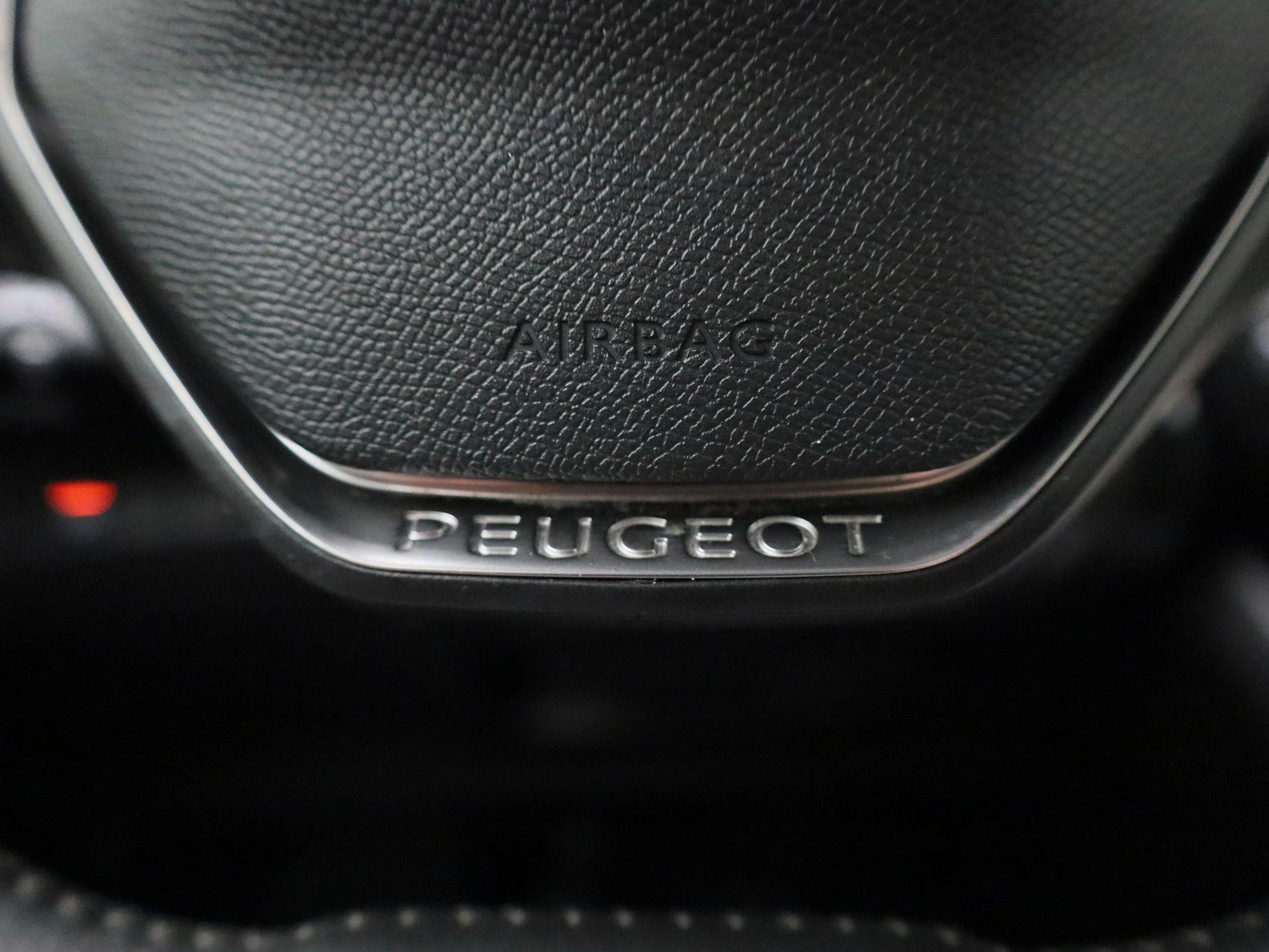 Peugeot-208-image-21