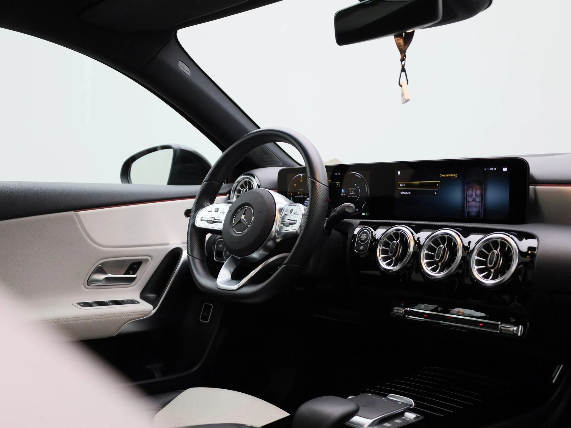 Mercedes-Benz A-Klasse 250 Premium