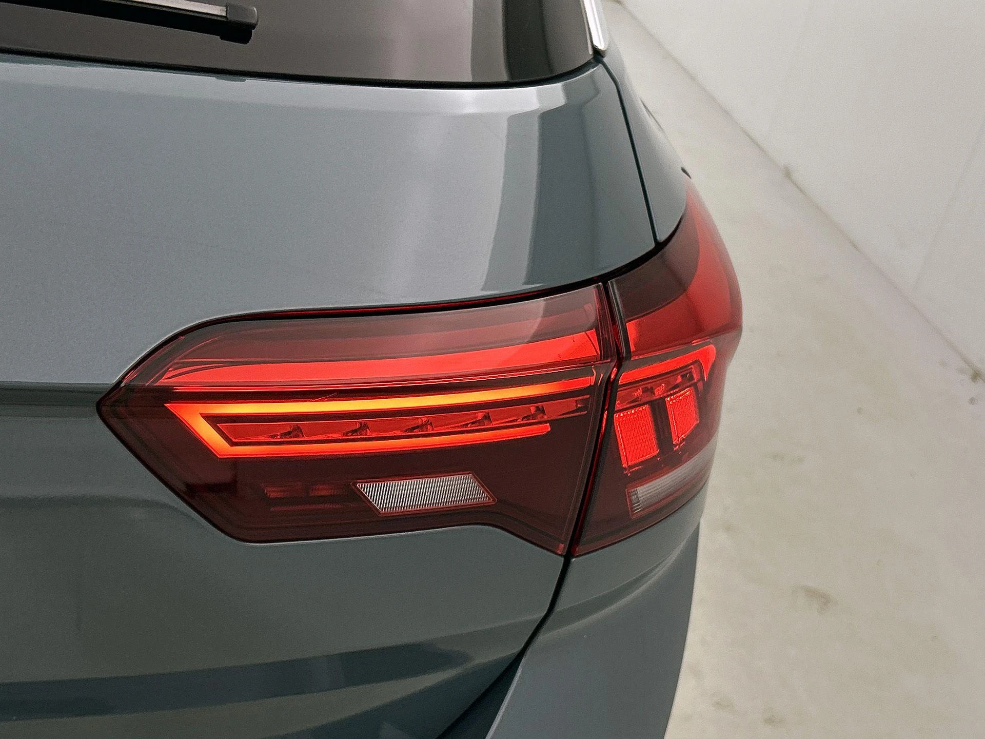 Volkswagen-T-Roc-image-14