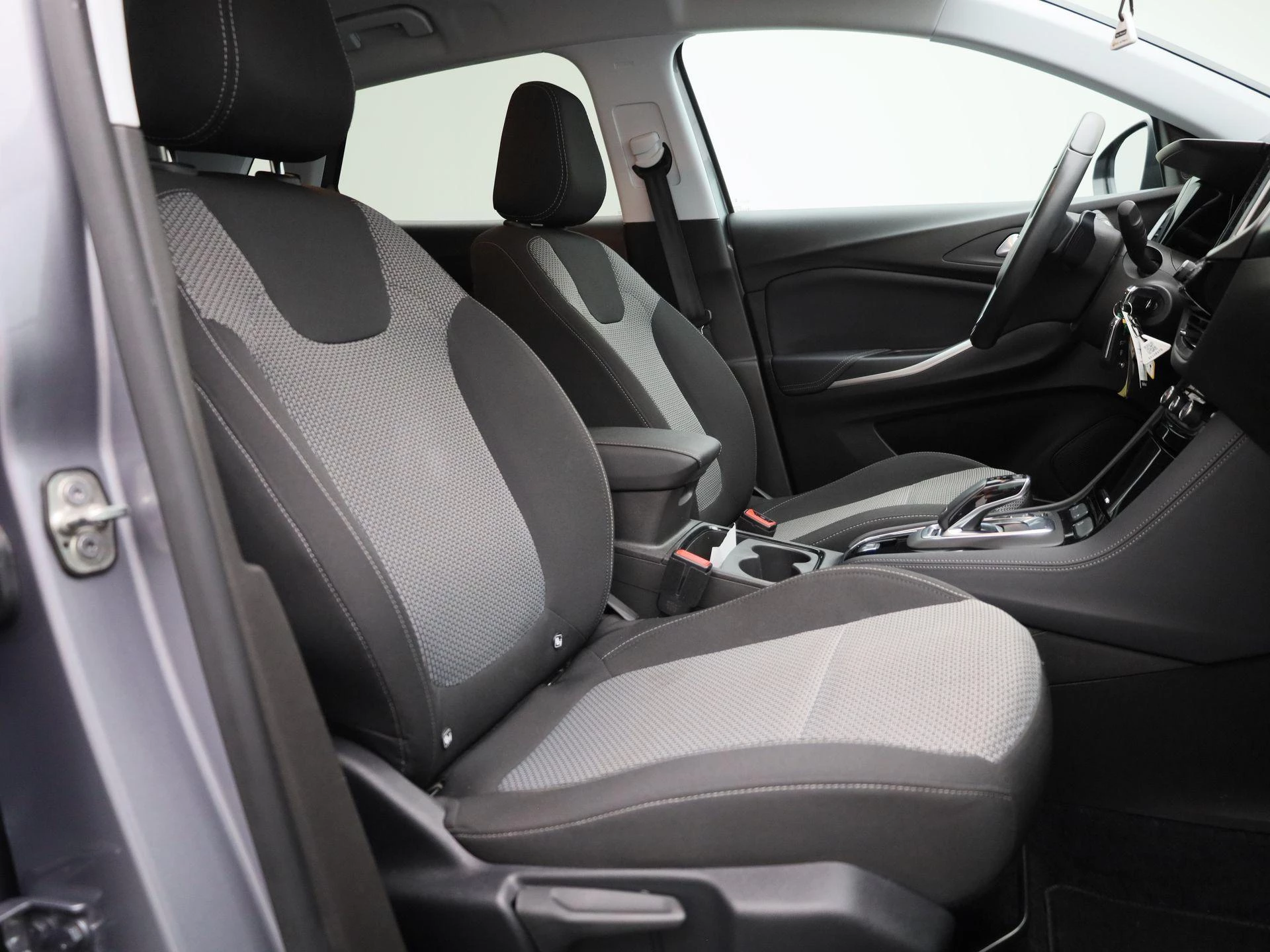Opel Grandland 1.2 Turbo S/S AT8 Business Edition