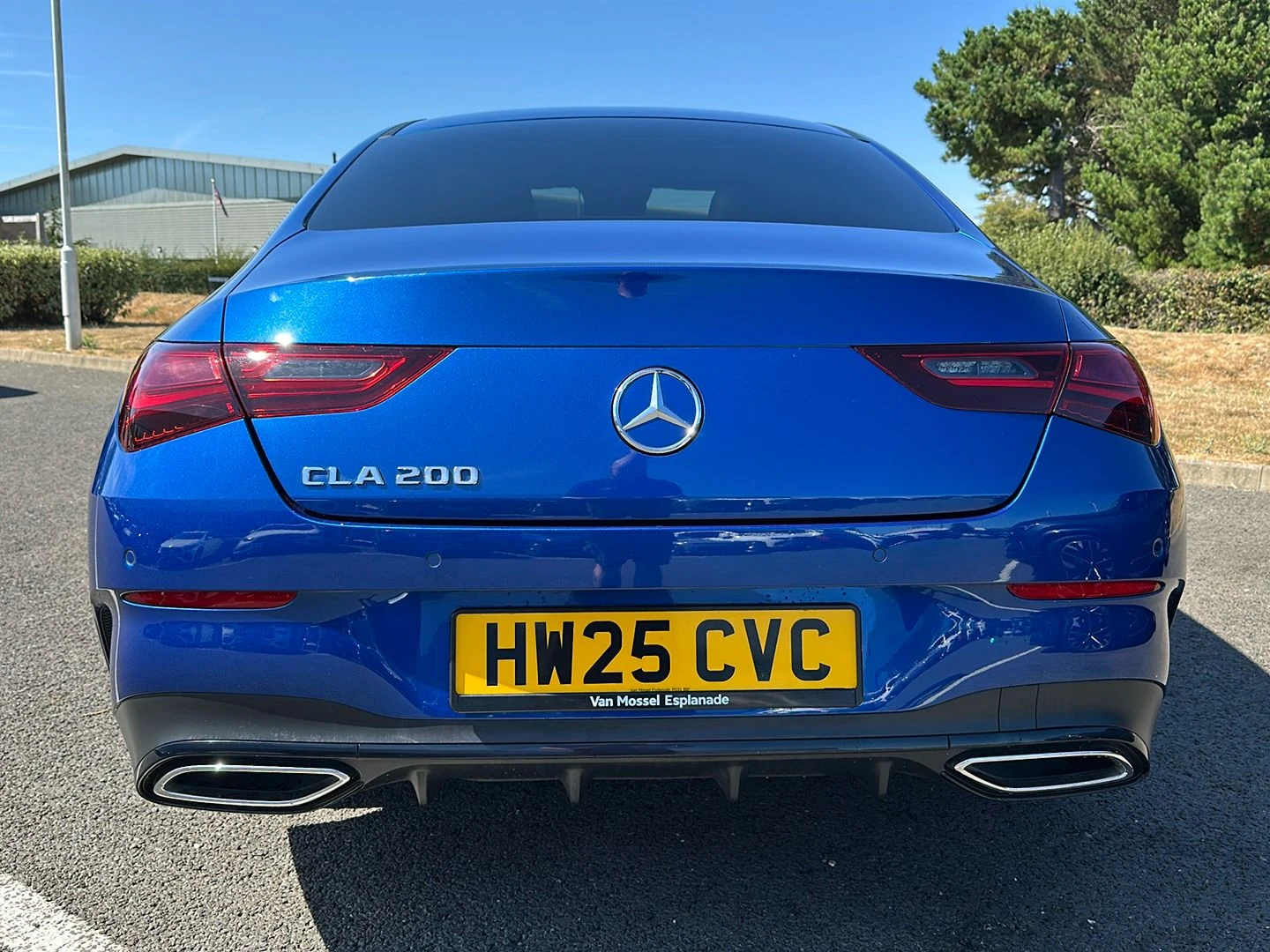 Mercedes-Benz-CLA-image-5