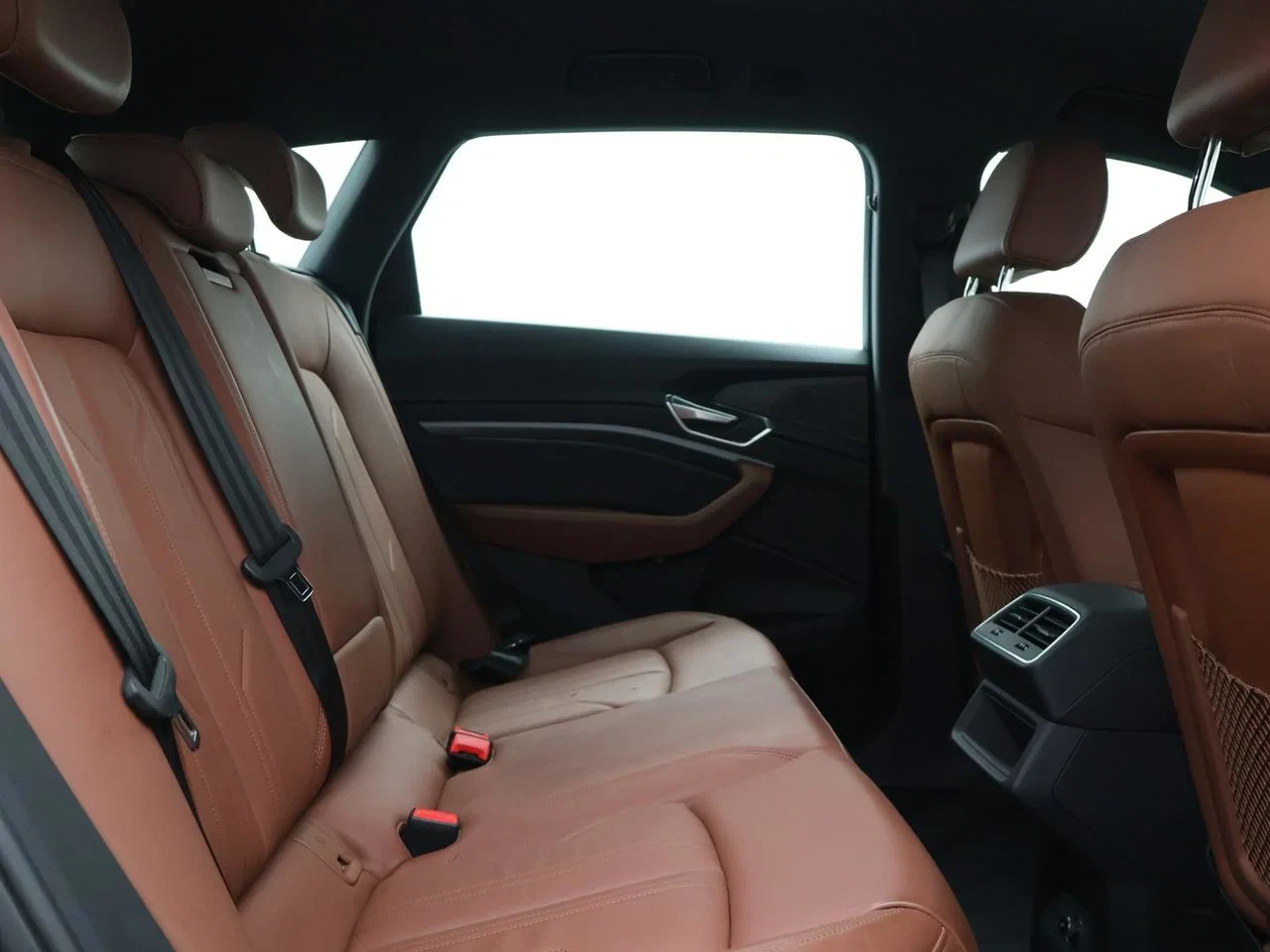 Audi-e-tron-image-27
