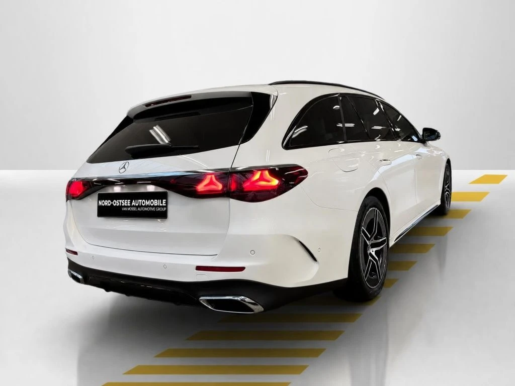 Mercedes-Benz-E-Klasse 200-image-14