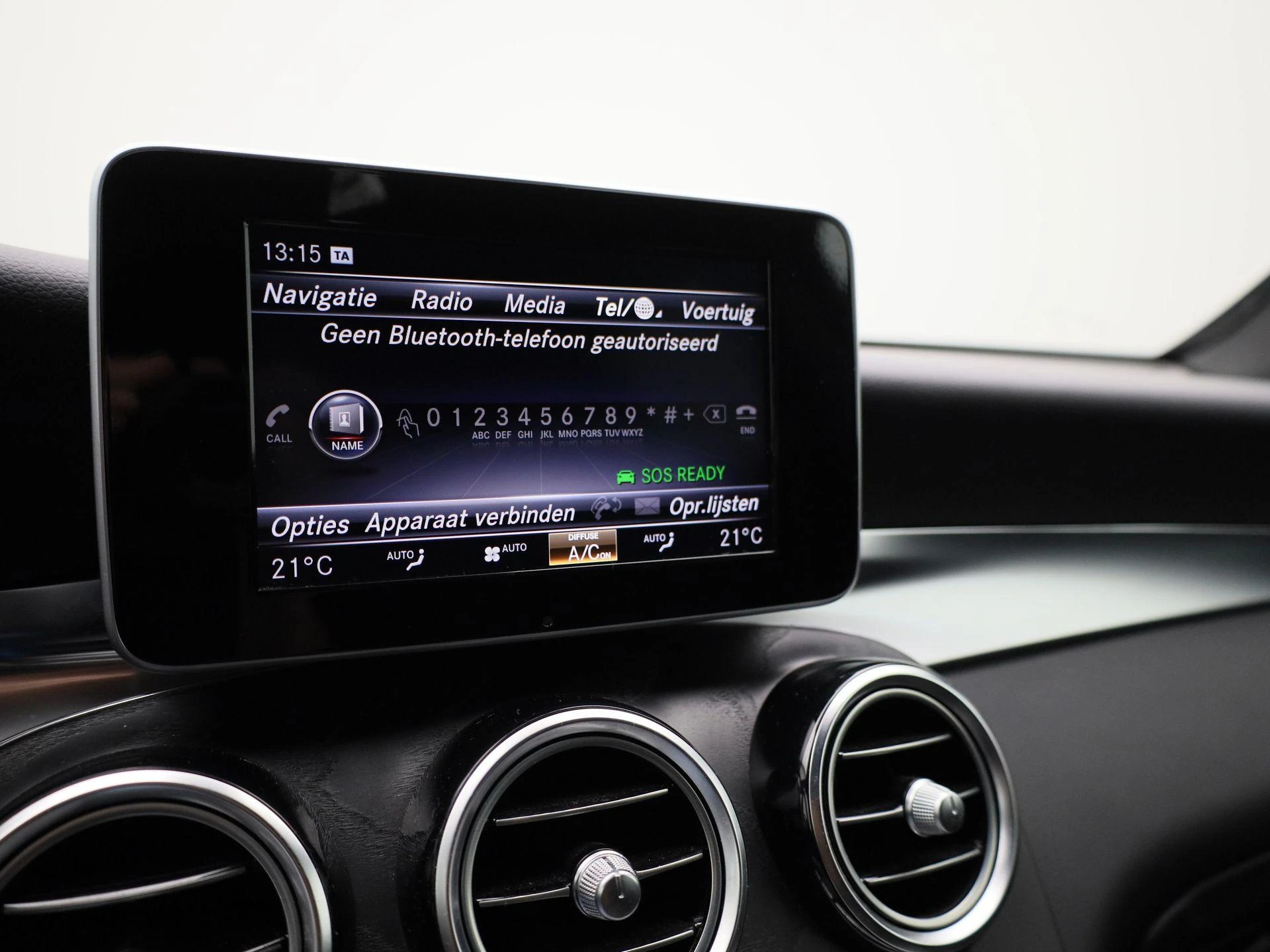 Mercedes-Benz-GLC-image-27