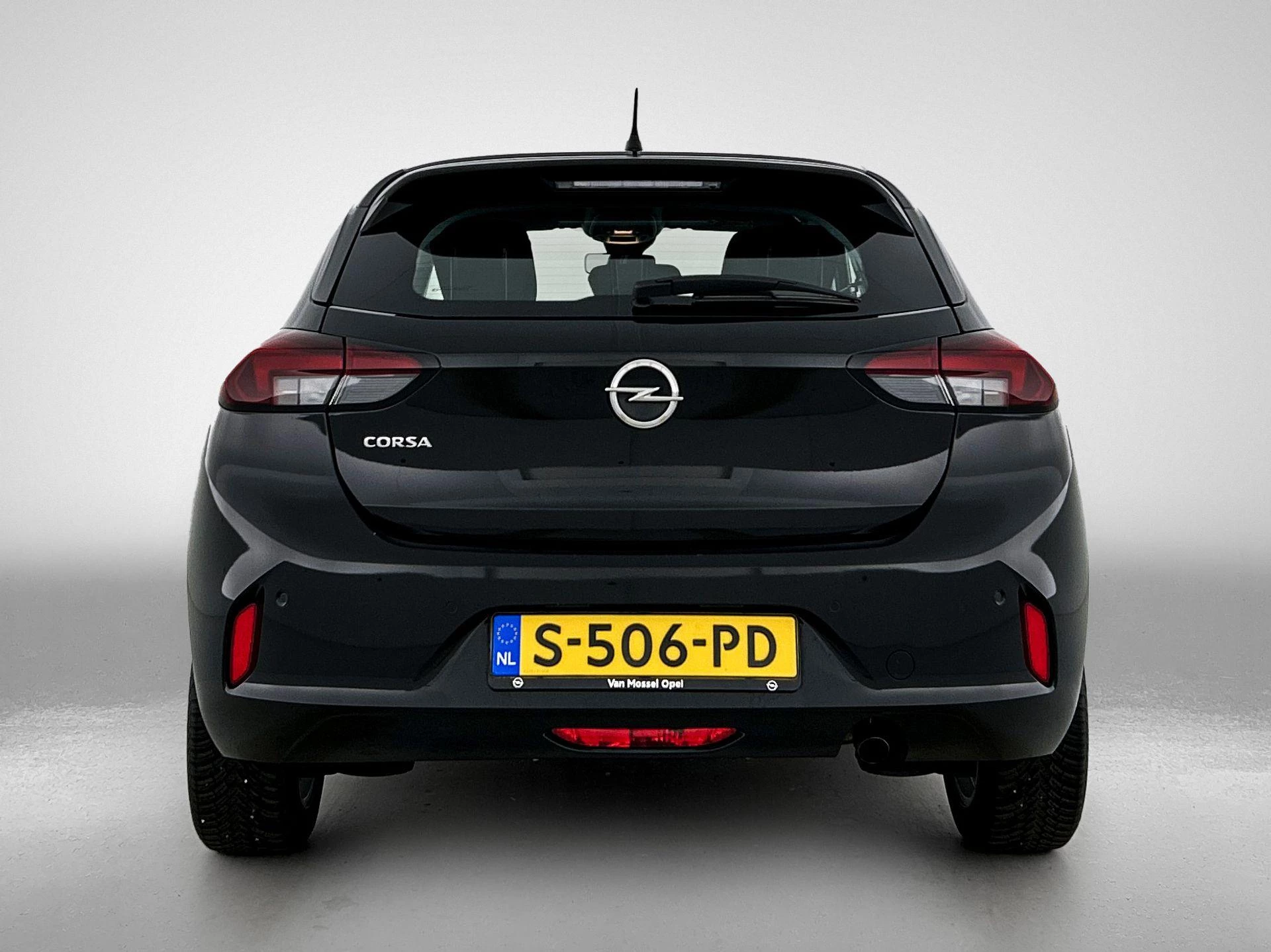 Opel-Corsa-image-2