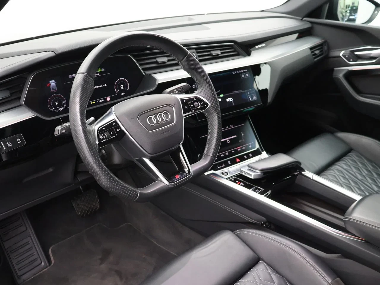 Audi-e-tron-image-10