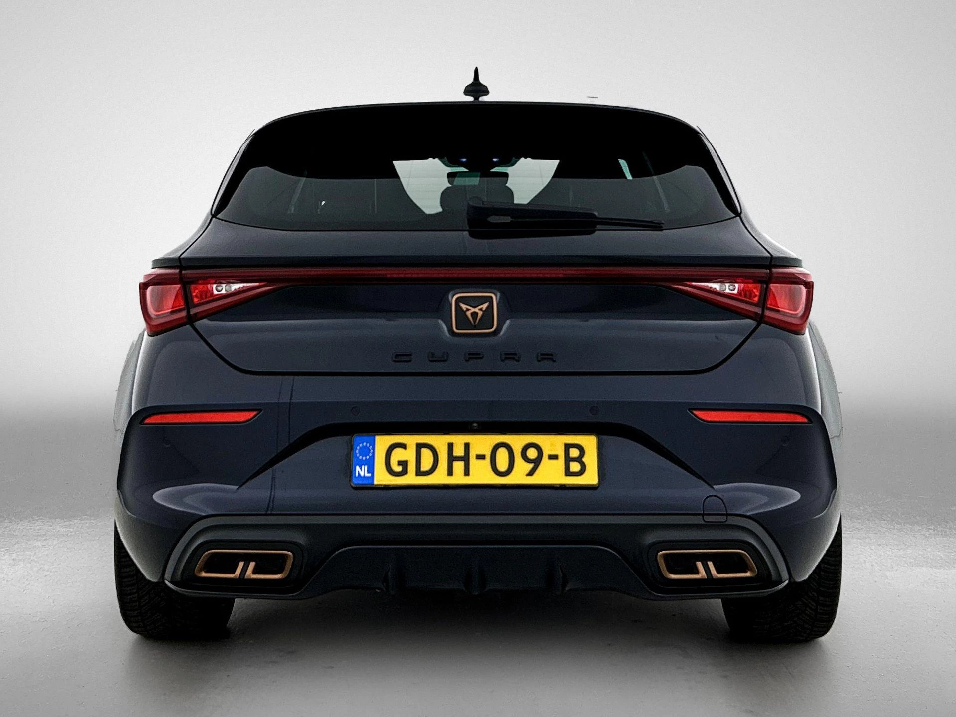 Cupra León