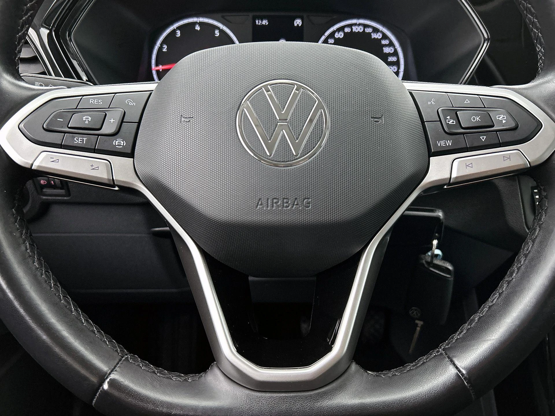 Volkswagen-T-Cross-image-30