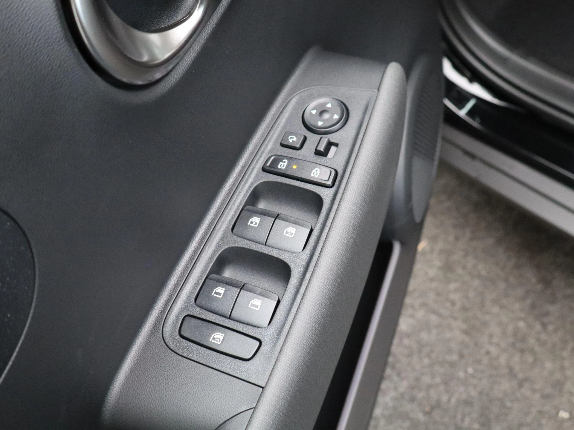 Hyundai-Inster-image-26