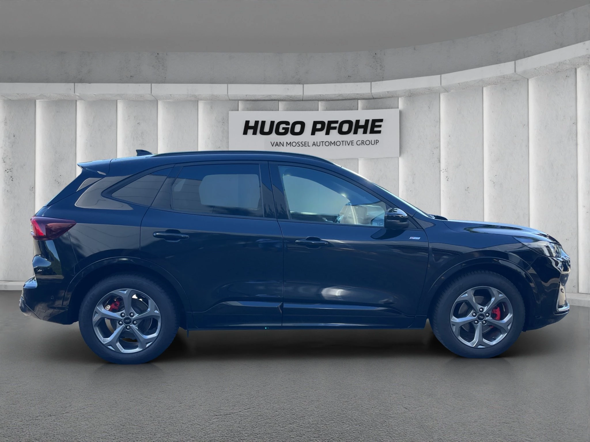 Ford Kuga ST-Line X Aut.*PANO*AHK*360GRAD*LED-MATRIX*NAVI*GRA*WINTER-PKT.