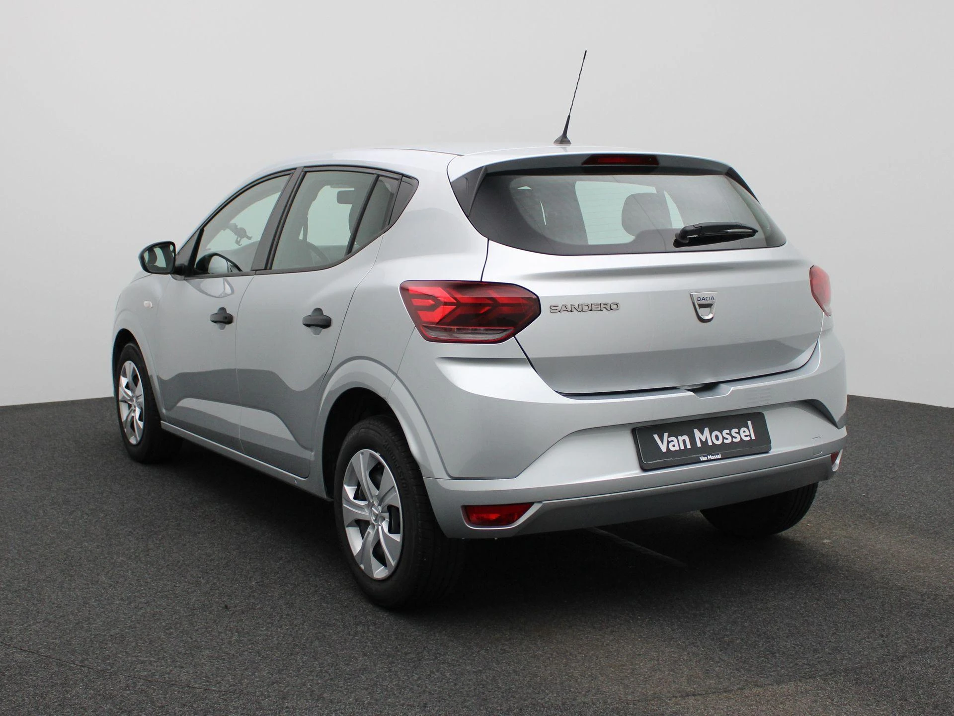 Dacia-Sandero-image-1