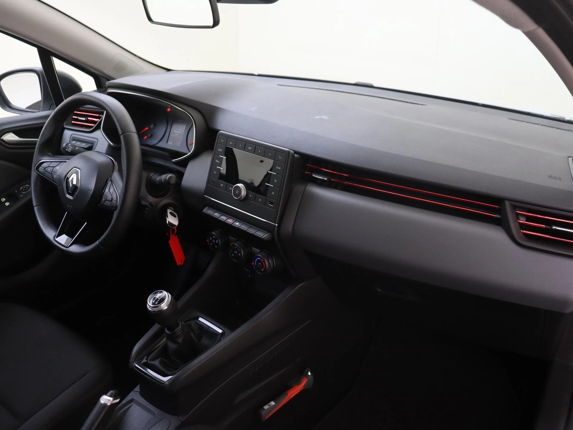 Renault-Clio-image-4