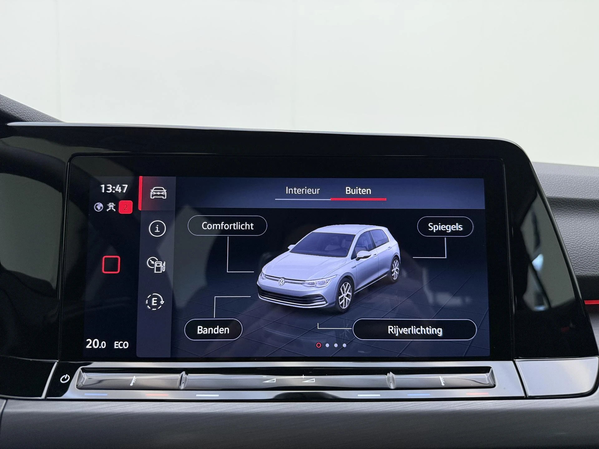 Volkswagen-Golf-image-26