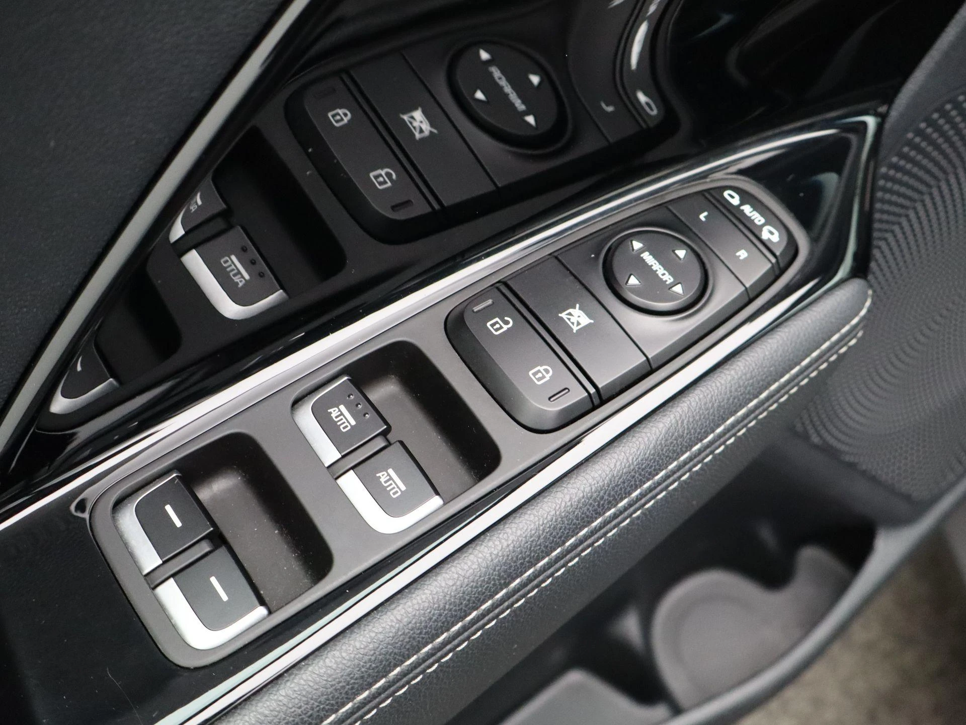 Kia-Niro-image-27