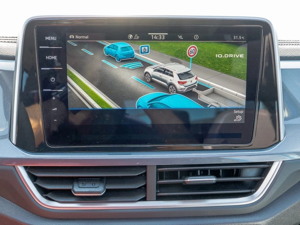 Volkswagen T-Roc 1.5 TSI DSG Style AHK, Pano, Navi