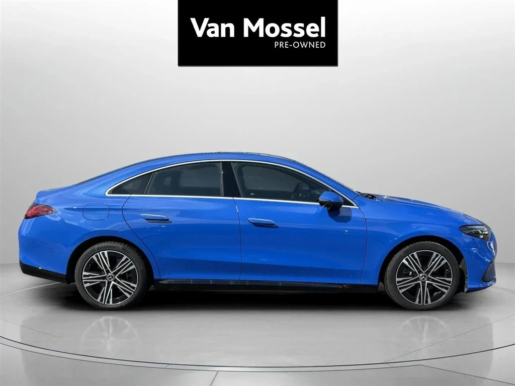 Mercedes-Benz-CLA-image-3